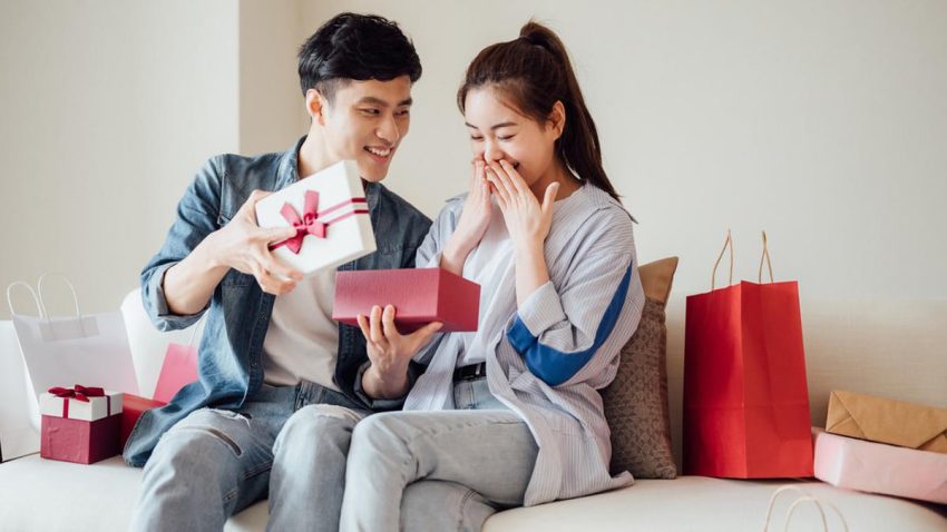 Bingung Memilih Hadiah Ulang Tahun untuk Istri? Ini Tipsnya!